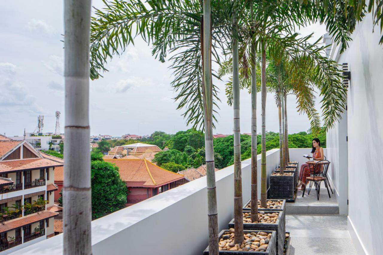 Homewood Hotel By Seuya Hotel Siem Reap Exterior photo
